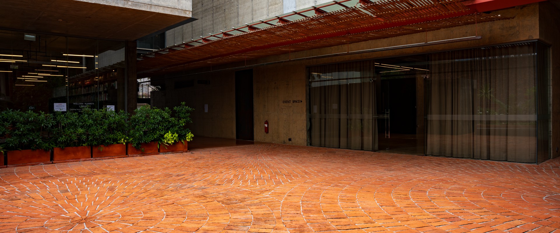 rental_space_slide_04